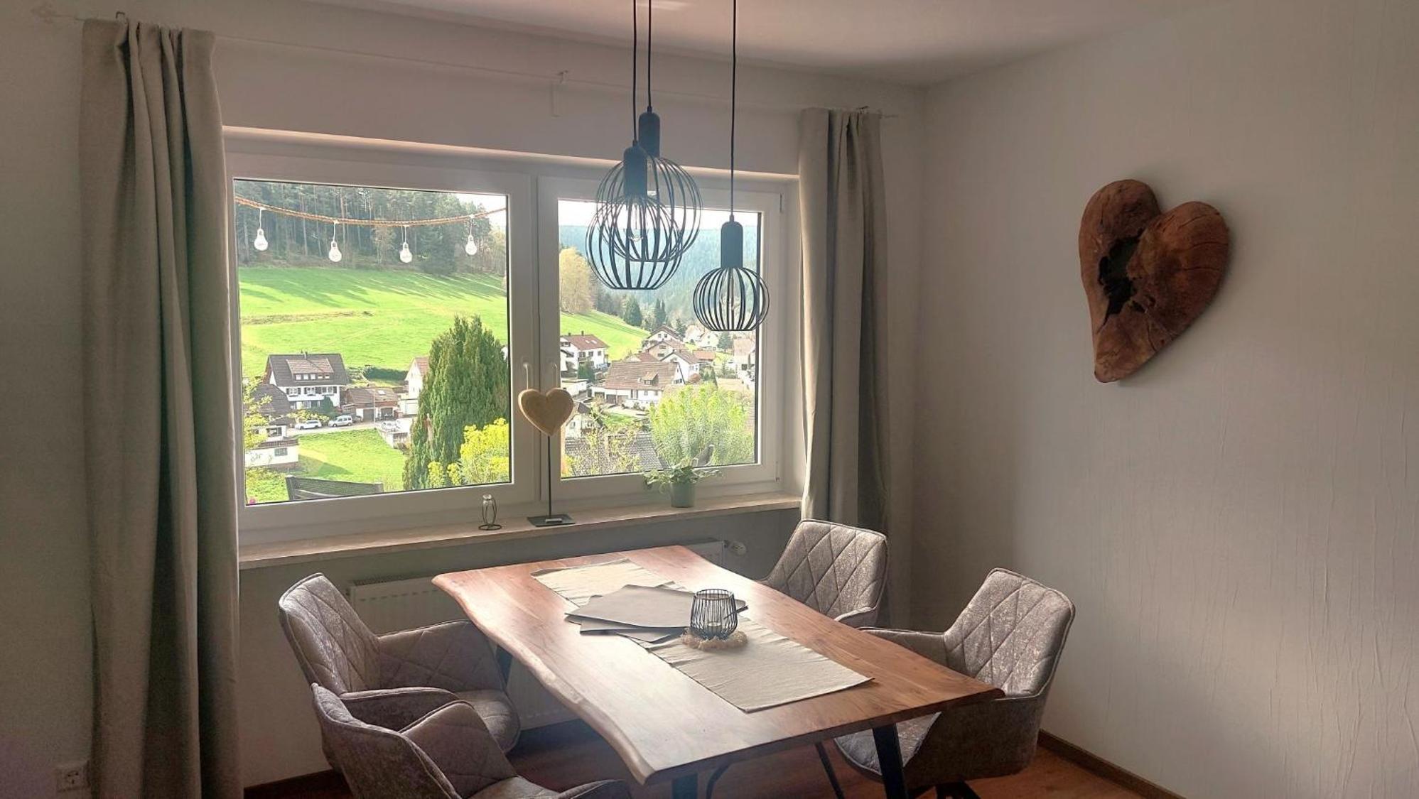 Schoene Zeiten Ferienwohnung, 80Qm Baiersbronn Exterior foto